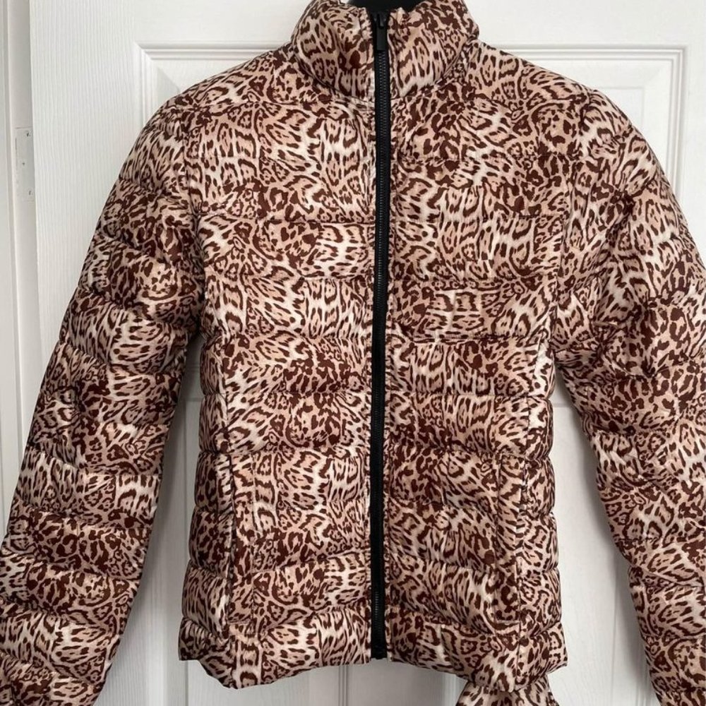 NWT New Dynamite Leopard Packable Puffer size small